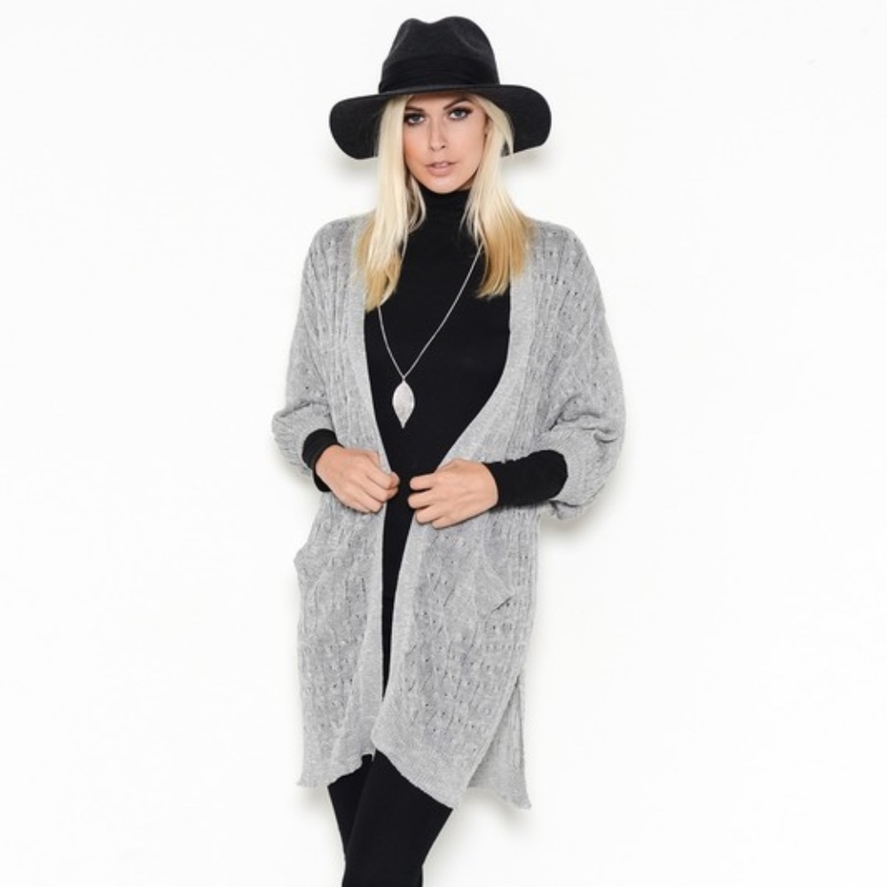 SUMMER-WEIGHT KNIT CARDIGAN